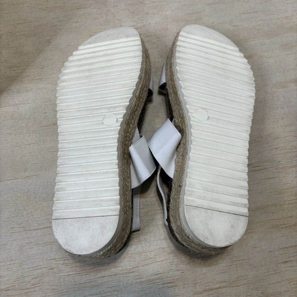 Madden Girl Women's Bowie Espadrille Sandal White 7M Flat Platform Elastic Back